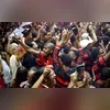 Imagem ilustrativa da imagem Torcida enche as ruas de Niterói após vitória do Flamengo