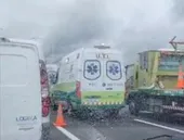 Acidente entre caminhão e van interdita Ponte Rio-Niterói