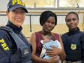 Bebê engasga e PRF faz manobra milagrosa na BR-101; vídeo