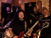 Hoje é dia de rock! Conheça as 'pauleiras' de quem curte o som em Niterói