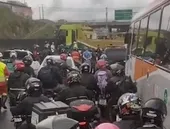 Vazamento de gás interdita a Dutra na Baixada; vídeo