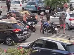 Acidente entre motos gera confusão na Zona Sul de Niterói; vídeo
