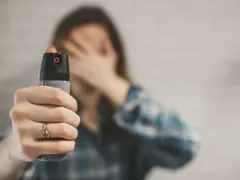 Alerj aprova uso de 'spray de pimenta' por mulheres