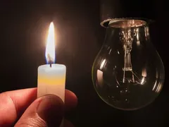 Bairro de Niterói fica 12h sem luz e moradores cobram resposta