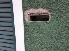 Criminosos roubam caixas de correio em Niterói; vídeo