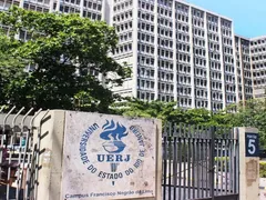 Ex-jogadores de futebol denunciados por desvio de recursos públicos no Rio