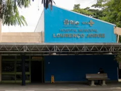 Homem fica ferido após granada explodir na mão na Zona Oeste