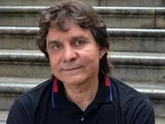 Morre o cantor Lô Borges, aos 73 anos, em Minas Gerais