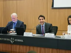 PIX e TED com limite de R$ 15 mil por medida de segurança