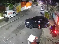 Pai e filho são rendidos por criminosos armados em Niterói