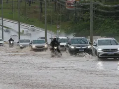 Rio entra em estado de atenção com previsão de temporais