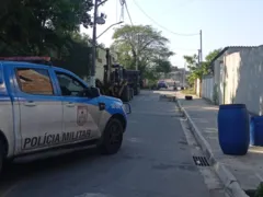 Seis toneladas de barricadas são removidas em São Gonçalo