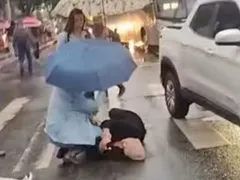 Sete pessoas são atropeladas na Avenida Presidente Vargas