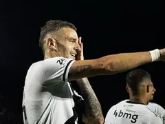 Vegetti brilha e Vasco vence Bragantino por 3 a 0