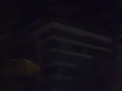 Via principal da Zona Sul de Niterói fica às escuras; vídeo