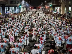 Prepare o tamborim! 'Coração' do Centro de Niterói vai parar 10 vezes