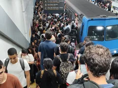 Volta para casa é afetada no Rio e em Niterói após operação