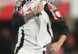 Flamengo goleia o Sport e volta a ser líder do Brasileiro