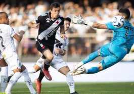 Vasco goleia o Santos e sai do Z-4 no Brasileirão