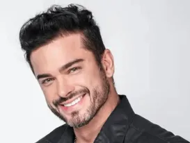 Sidney Sampaio é batizado após conversão ao evangelho