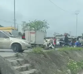 Acidente envolvendo moto na RJ-104, em São Gonçalo