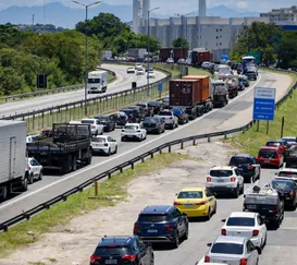 Acidente provoca megaengarrafamento na BR-101