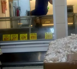 Açougue de supermercado volta a ser interditado em São Gonçalo