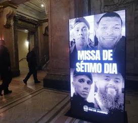 Agentes mortos em megaoperação são homenageados em missa