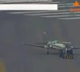 Avião derrapa na pista e fecha aeroporto no Rio