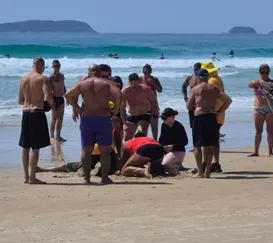 Banhista se afoga na frente da família em Cabo Frio