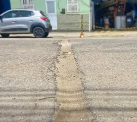 Buracos da Águas de Niterói preocupam moradores da Ponta D'Areia