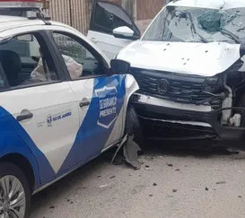 Criminosos batem de frente com a polícia e um acaba morto em SG