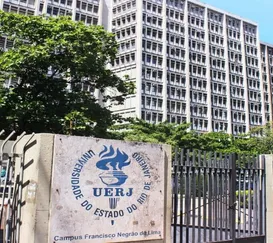 Ex-jogadores de futebol denunciados por desvio de recursos públicos no Rio