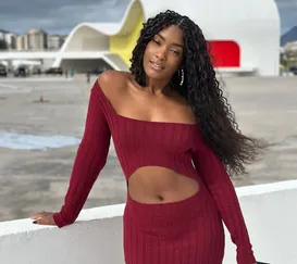 Ex-rainha de bateria da Viradouro grava série da Globo em Niterói