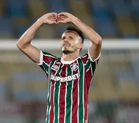 Flu ganha do Ceará e sobe uma posição na tabela do Brasileiro