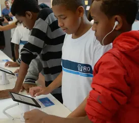 Governo promete conectar escolas do Brasil até fim de 2026