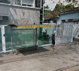 Mulher morre após correr atrás de assaltantes em Niterói