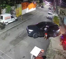 Pai e filho são rendidos por criminosos armados em Niterói