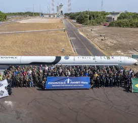 Primeiro foguete é lançado no Brasil