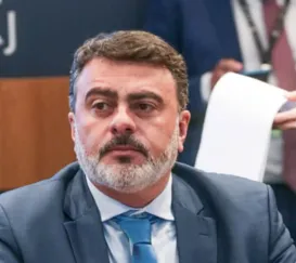Deputado Vitor Junior diz que Caio Martins não será leiloado