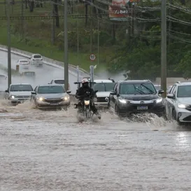Rio entra em estado de atenção com previsão de temporais