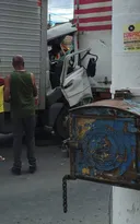 Imagem ilustrativa da imagem Acidente com caminhões na Alameda São Boaventura em Niterói