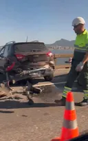 Imagem ilustrativa da imagem Acidente na Ponte deixa uma pessoa ferida; vídeo