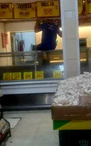 Imagem ilustrativa da imagem Açougue de supermercado volta a ser interditado em São Gonçalo