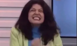 Imagem ilustrativa da imagem Atriz assusta apresentadoras durante entrevista; vídeo