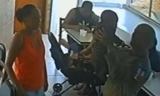 Imagem ilustrativa da imagem Bebê engasgado é salvo por guarda municipal em Niterói; vídeo