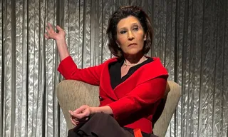 Imagem ilustrativa da imagem Beth Goulart celebra 50 anos de carreira em Niterói: 'Me sinto abraçada'