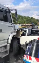 Imagem ilustrativa da imagem Bombeiros revelam número de feridos em acidente na RJ-106