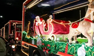 Imagem ilustrativa da imagem Caravana da Coca-Cola ilumina Niterói nesta sexta (19)