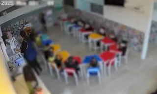 Imagem ilustrativa da imagem Criança de 4 anos é agredida por professora em escola; vídeo